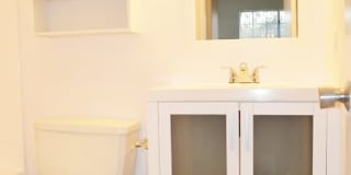 Burbank Village Apartments Gallery 7