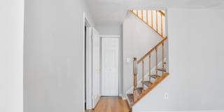 Spacious Newly Rennovated 2 Bedroom House with 2.5 Bath Gallery 15
