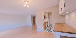 9404 Lindsay St Gallery 16