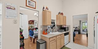 Spacious 4BR House in Orange Park Gallery 8