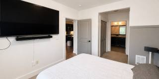 1bd/1.5ba Seattle Condo Gallery 15