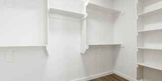***949 SE 10th Street*** Gallery 18