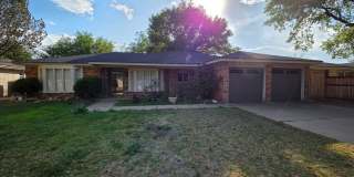 FOR LEASE - Spacious  3/2/2 IN RAINTREE Gallery 1