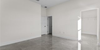 1134 Cumming Street E Gallery 18