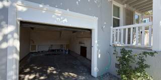 Quaint 1 bedroom and 1 bathroom home. Completely renovated rental! Gallery 19