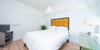 227 1st St Gallery 6