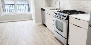 Beautifully Updated Seattle Studio Condo @ the Highly Desirable Parc-Belltown Community! Gallery 6