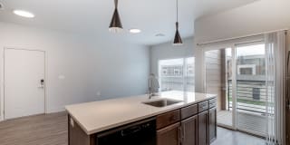 The Avante Gallery 35