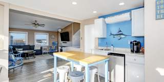 300 Beach Ave E Gallery 12