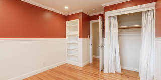 4BR/3.5BA Belmont Home with Multiple Ensuite Bedrooms, A/C & 2-Car Garage | YouTube Tour Gallery 28