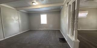 1521 & 1521 1/2 E Kirby Ave (AARC Management, LLC) 1521 & 1521 1/2 E Kirby Ave (AARC Management, LLC) Gallery 15