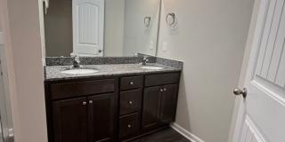 3 Bedroom/2.5 Bath Townhome in Lakeview Commons Gallery 17