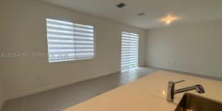 705 SE 13th St Cir Gallery 16