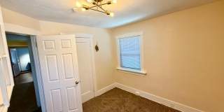 Bungalow/Office 2 Bedroom 2 Bath Gallery 11
