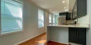 1904 BANK Street Gallery 6