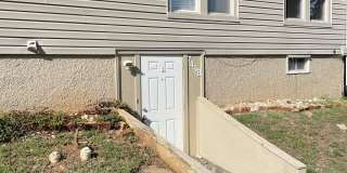 746 Rio Rd - Apt B Gallery 1