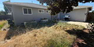 Fully Furnished 3BR/2BA Sacramento Home | Utilities Included | Flexible 3–12 Month Leases Gallery 21