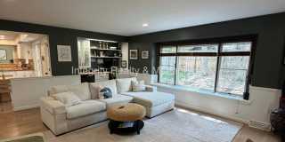 4 Bed/3.5 Bath, 3306 Sqft - 10074 E Lake Dr. Gallery 16