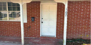 1061 SW MCFARLANE 102 Gallery 1