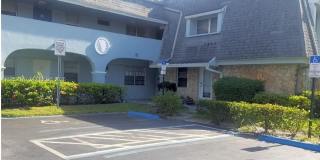 4271 NW 5th St Gallery 1