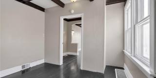 3915 Schiller Place Gallery 7