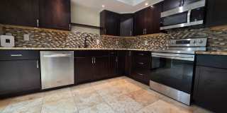 Spacious Townhome in The Trails Gallery 11