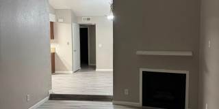 4925-4927 Indian Oaks Court Gallery 4