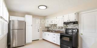 Great Three Bedroom and One Bath Single Family Home Gallery 6