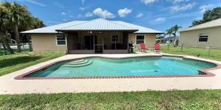 Available monthly Rental  2026 in heart of Sebastian Gallery 7
