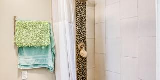 1701 ELM Street Gallery 83