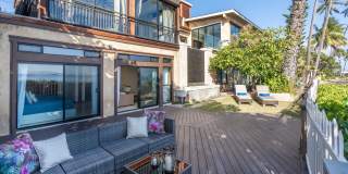 Wailupe Seaside Haven: Beachfront Luxury Home w/ Infinity Pool & City Proximity Gallery 50