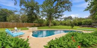 4 Bedroom with a Pool in Helotes! Gallery 64