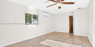 6240 SW 22nd Ct Gallery 23
