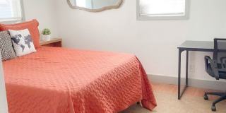 Charming & Cozy 3BR Home with Modern Touches in Quiet Des Moines Neighborhood Gallery 9