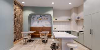 One Plantation Gallery 31
