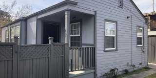 Lovely 3 Bed, 1 Bath, Home in Berkeley, with Hardwood Floors Gallery 1