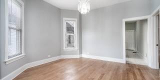 4326 N Avers Avenue Gallery 12