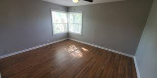 654 Santa Monica Gallery 16