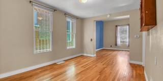 Charming Victorian Home in the Desirable Cole Neighborhood!- Available Early July!! Gallery 24
