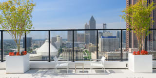 Lilli Midtown Gallery 8