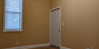 712 S Aberdeen Street Gallery 9