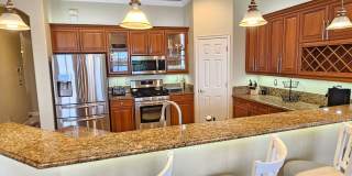 Seasonal Short-Term 4 Bedroom 3 Bathroom Heated Pool Home located in Venetian Golf & River Club! Gallery 28