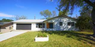 3 Bed / 2 Bath Home - North Central San Antonio Gallery 1