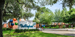 The Daphne Apartments Gallery 21