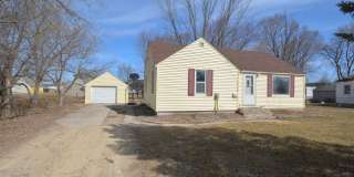 Private 2BR Austin MN Home on Quiet Dead‑End Gallery 1