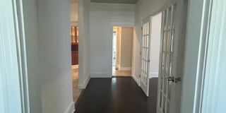 6007 Waterman Boulevard Gallery 4