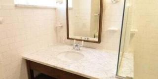 445 Oakland Park Avenue Gallery 18