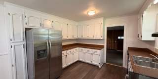 2 bedroom, 1 bath home near Harding Place 2 bedroom, 1 bath home near Harding Place Gallery 7