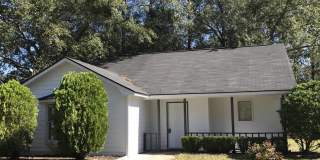 Spacious 3-Bedroom Home with Fenced Yard - Conveniently Located in Hinesville, GA Gallery 1