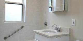 Nicely renovated 3 bed in the heart of Fenway! Gallery 3